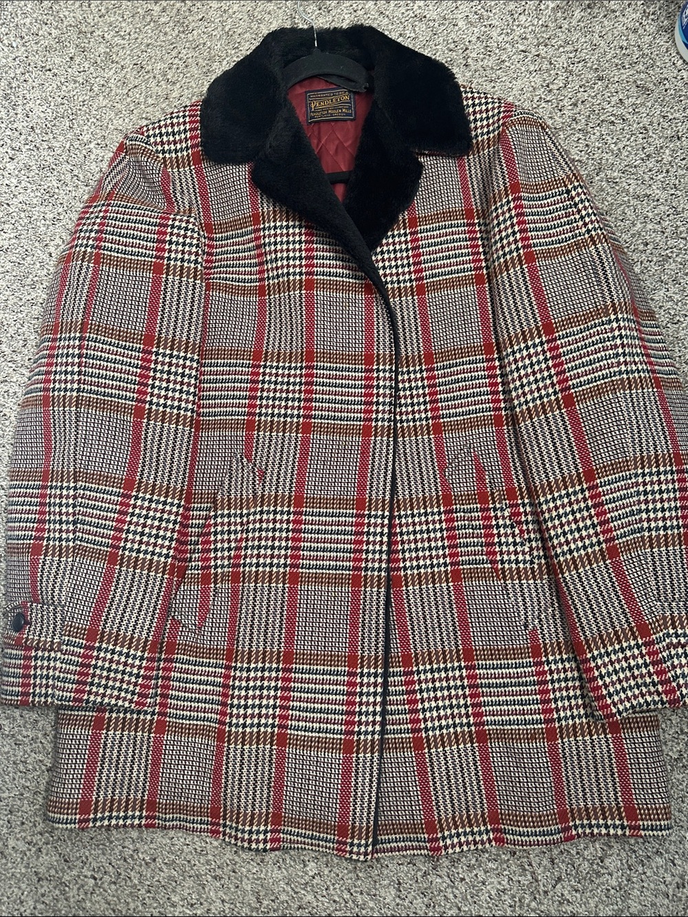 Vintage Pendleton Red Plaid Wool Pea Coat with Black Faux Fur Collar size M - Picture 9 of 10
